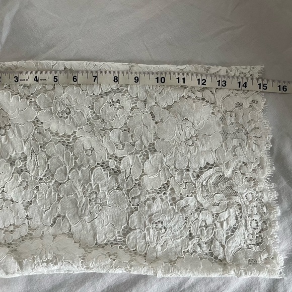 Soma White Lace Crochet Satin Wrap Robe Intimates Sleepwear Sz S/M EUC - Picture 10 of 15